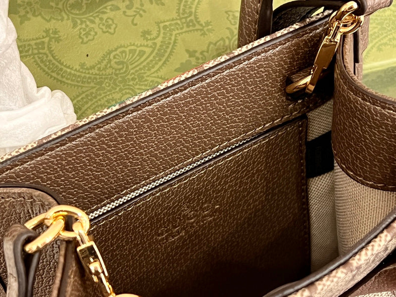 GUI - Luxurious Totes - 1154