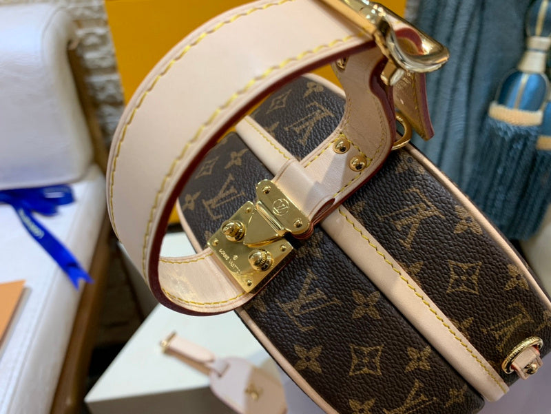 Luxurious Totes - Latest - 1650