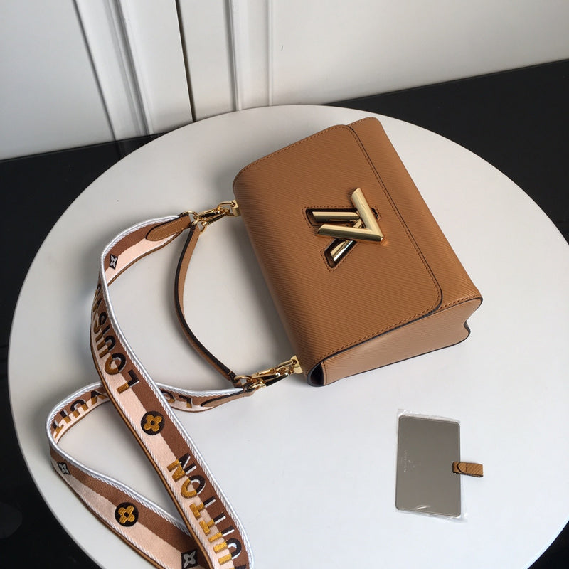 LOV - Luxurious Totes - 1829