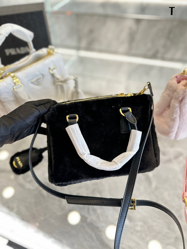 Luxurious Totes - PDA3 Bags - 152