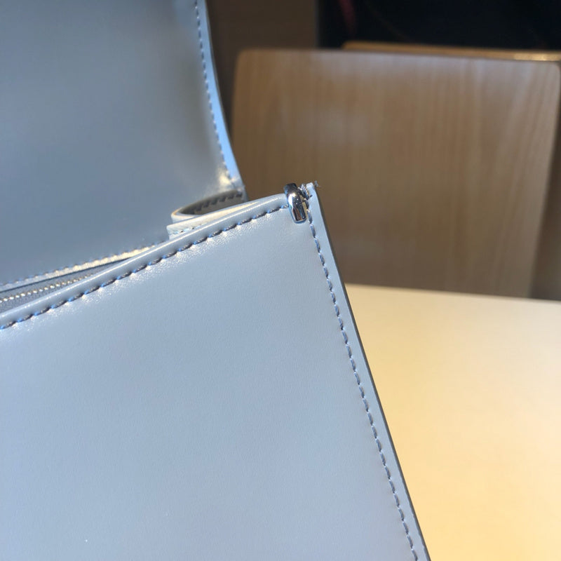 Luxurious Totes - Latest - 6131