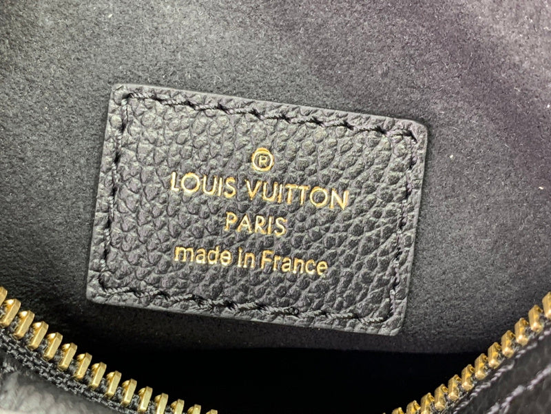 LOV - Luxurious Totes - 101