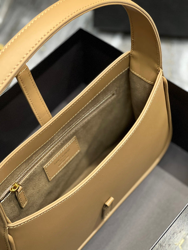 Luxurious Totes - Latest - 8245