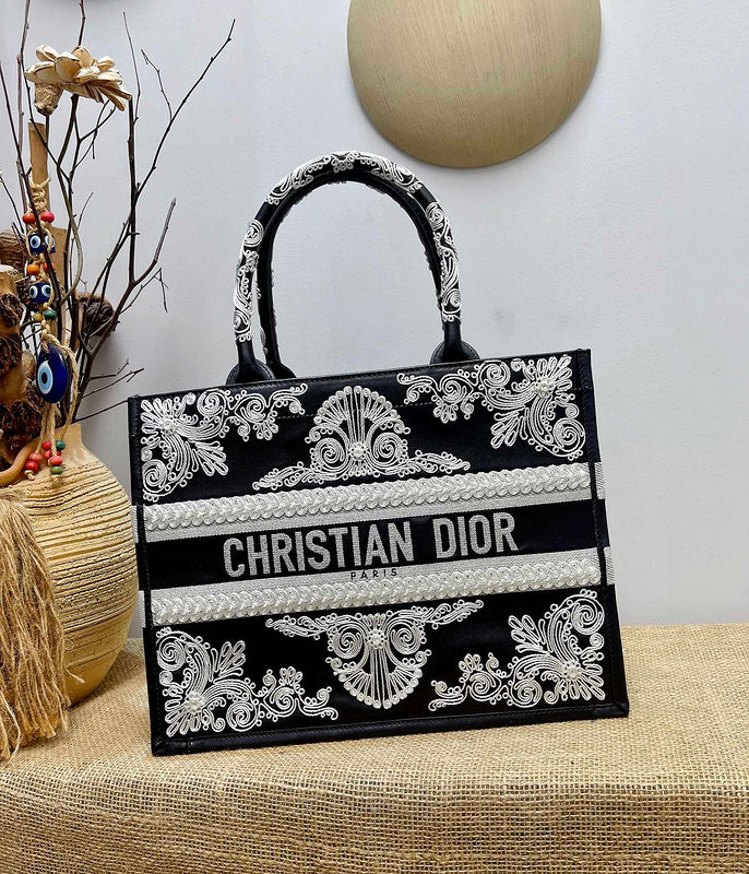 Luxurious Totes - Latest - 6552