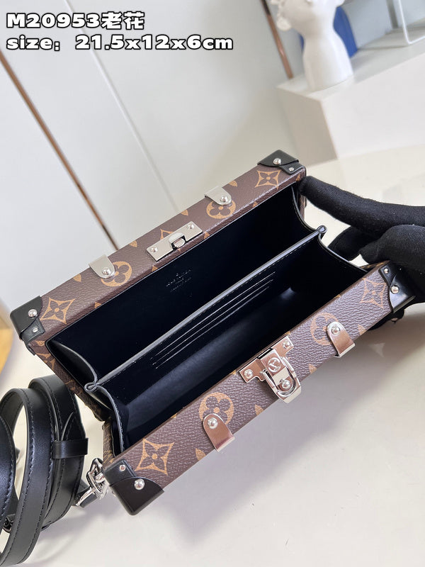 LOV - Luxurious Totes - 256