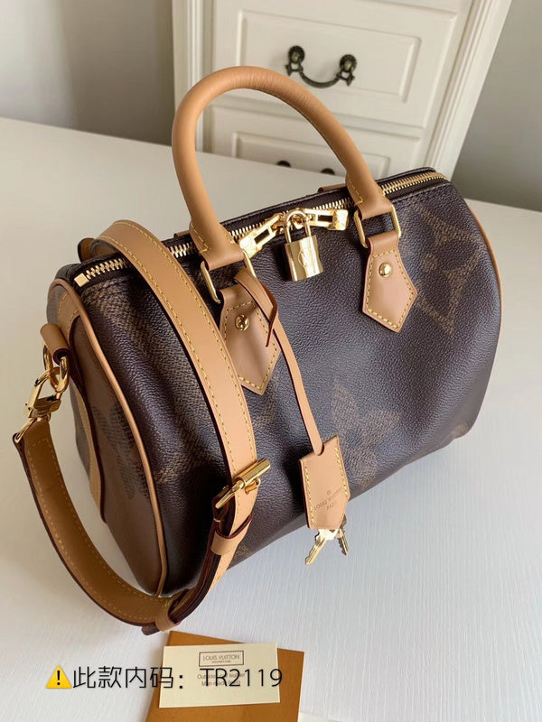Luxurious Totes - Latest - 9706
