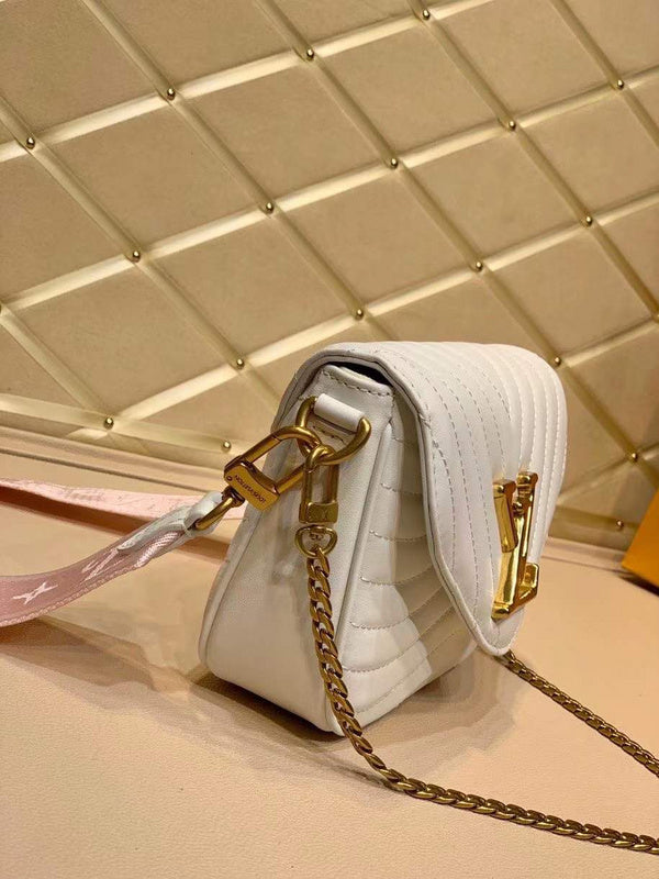 LOV - Luxurious Totes - 2538