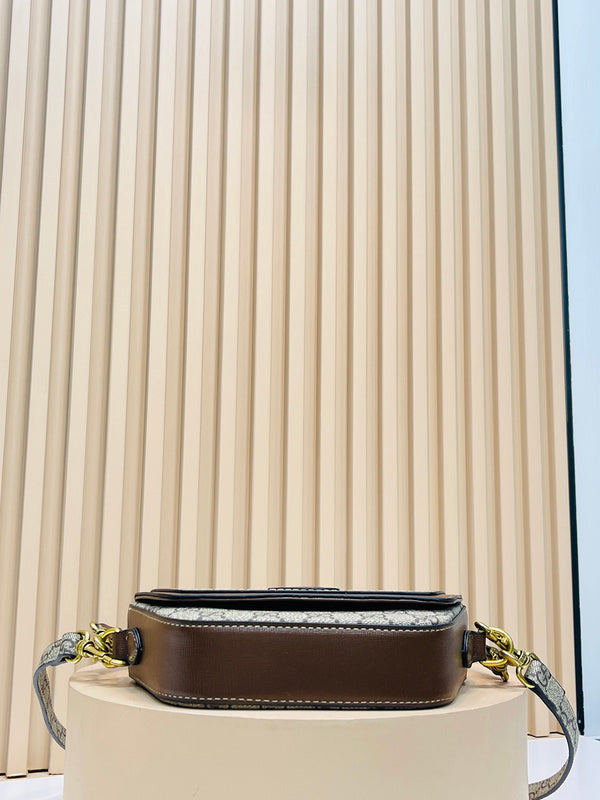 GUI - Luxurious Totes - 321