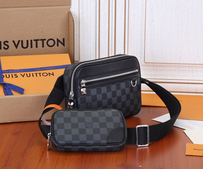 LOV - Luxurious Totes - 1660