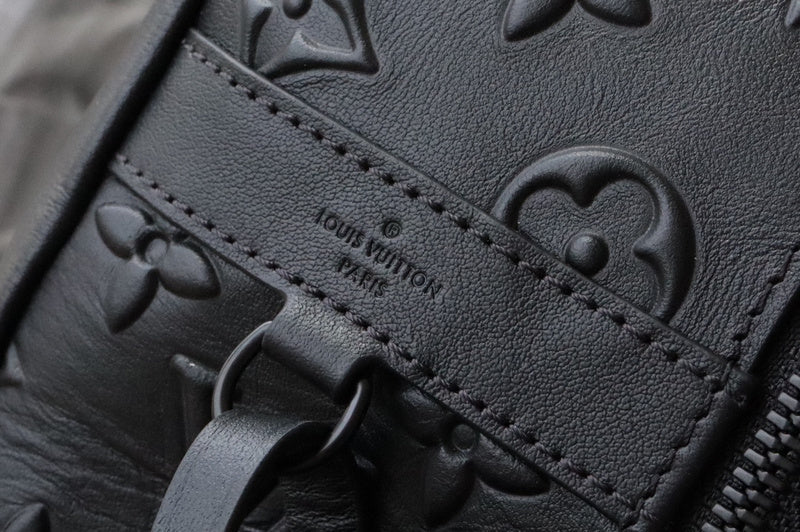 LOV - Luxurious Totes - 1821