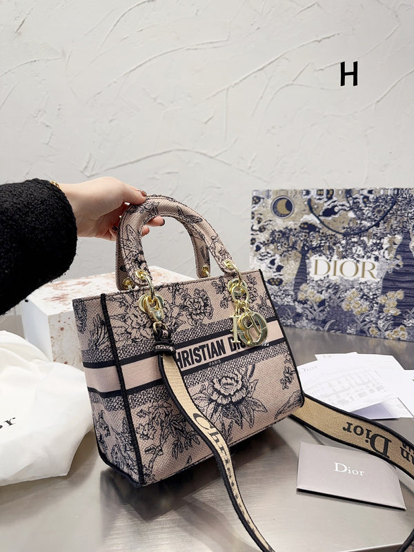 Luxurious Totes - DOR2 Bags - 223