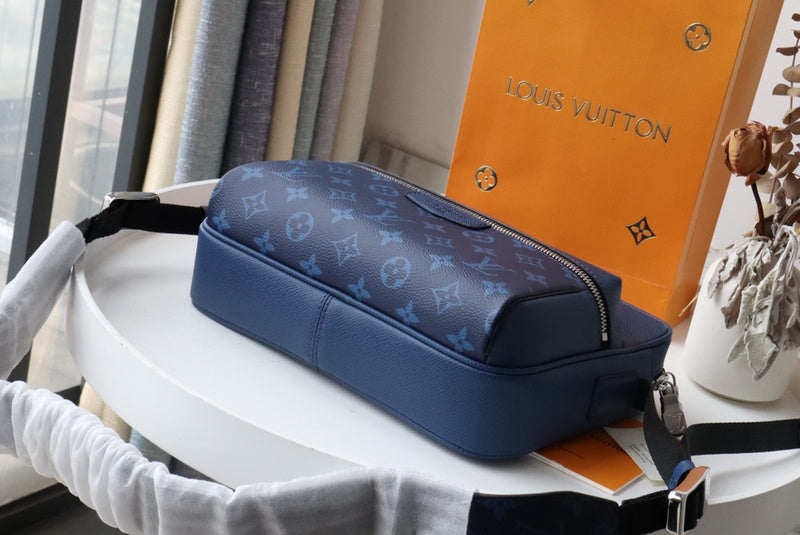 LOV - Luxurious Totes - 1713