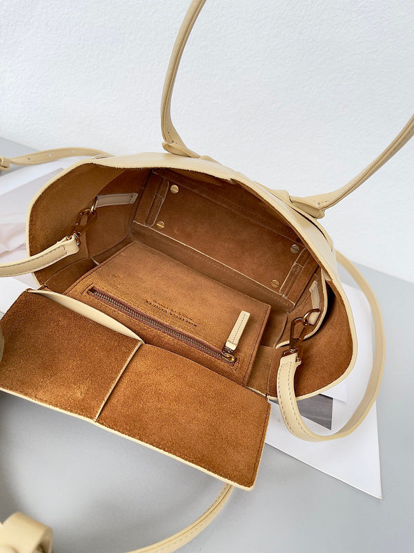 Luxurious Totes - Latest - 6940