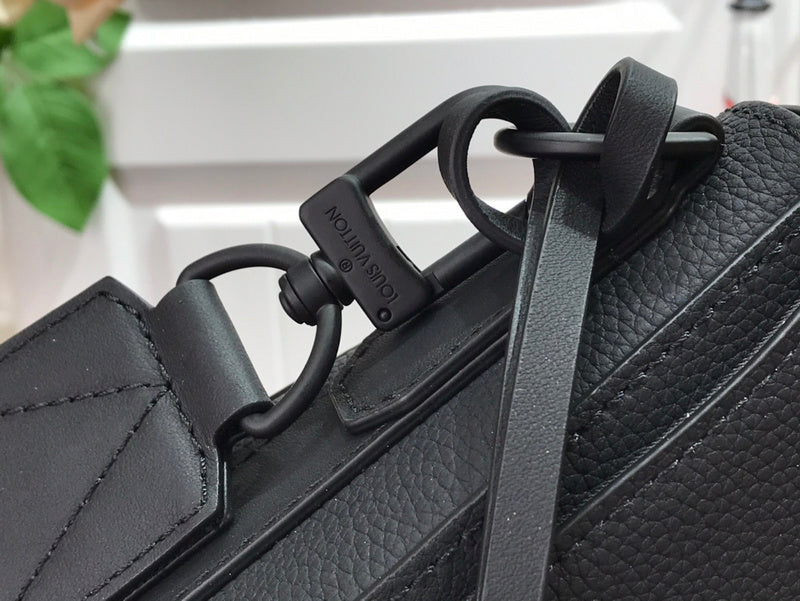 LOV - Luxurious Totes - 2491