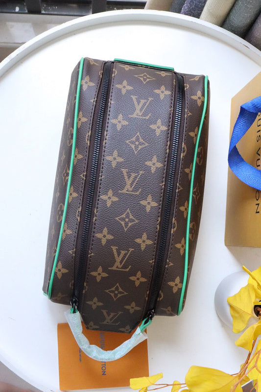 LOV - Luxurious Totes - 1033