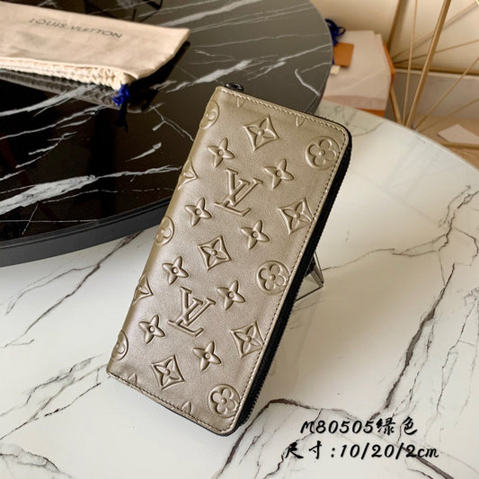 LOV - Luxurious Totes - 644