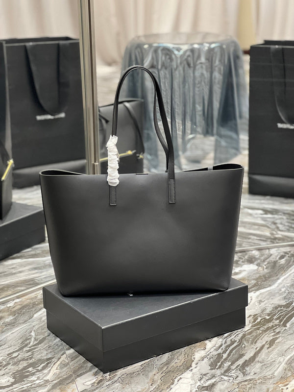 Luxurious Totes - Latest - 8241