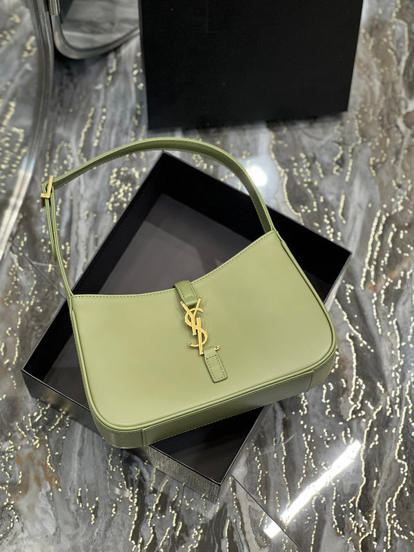 Luxurious Totes - Latest - 8247
