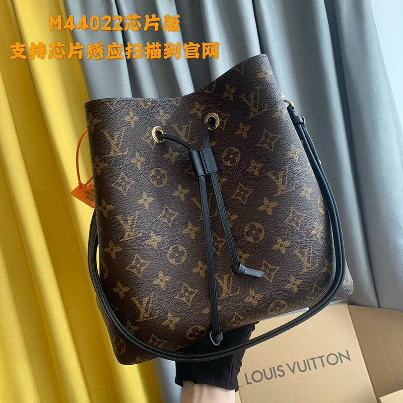 Luxurious Totes - Latest - 3572