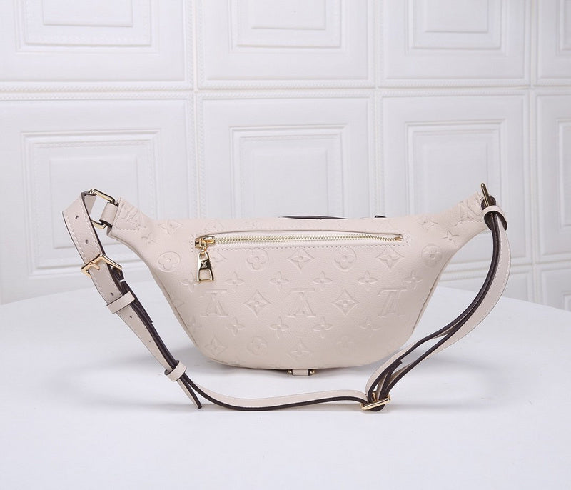 LOV - Luxurious Totes - 2672