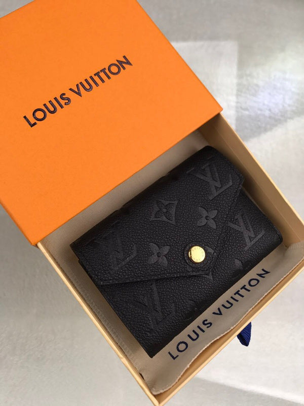 LOV - Luxurious Totes - 2342