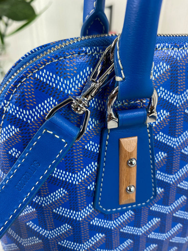 Lux-Totes - GOD Bags - 126