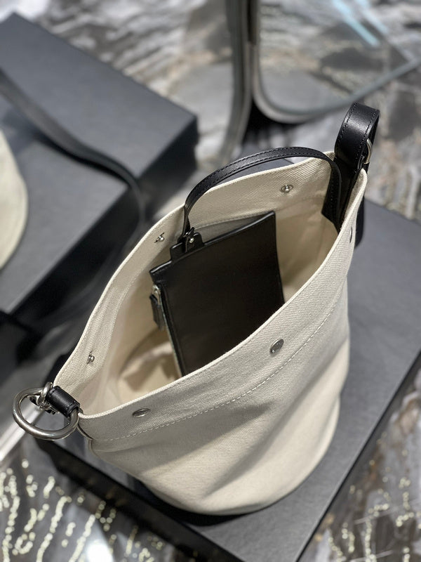 Luxurious Totes - Latest - 8291