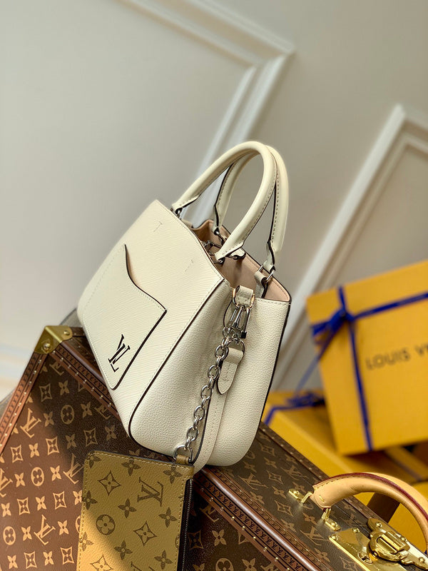 LOV - Luxurious Totes - 1600