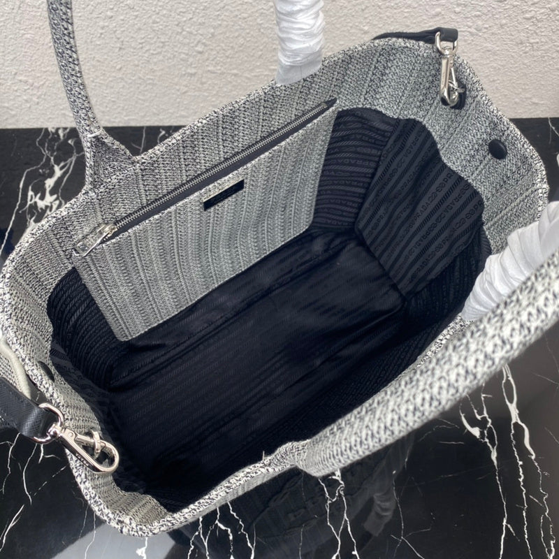 Luxurious Totes - Latest - 4578