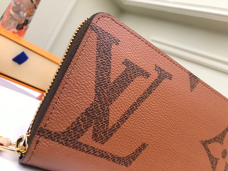 Luxurious Totes - Latest - 721