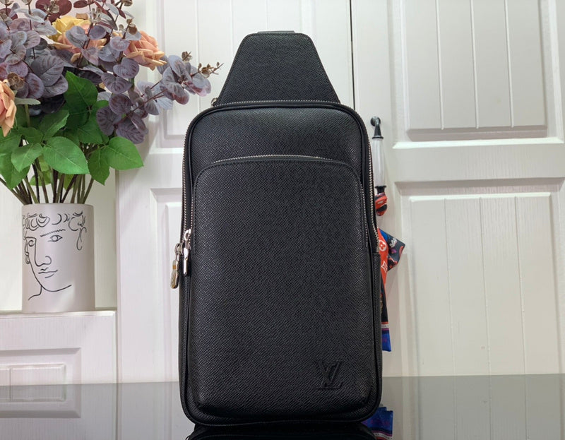 LOV - Luxurious Totes - 1070