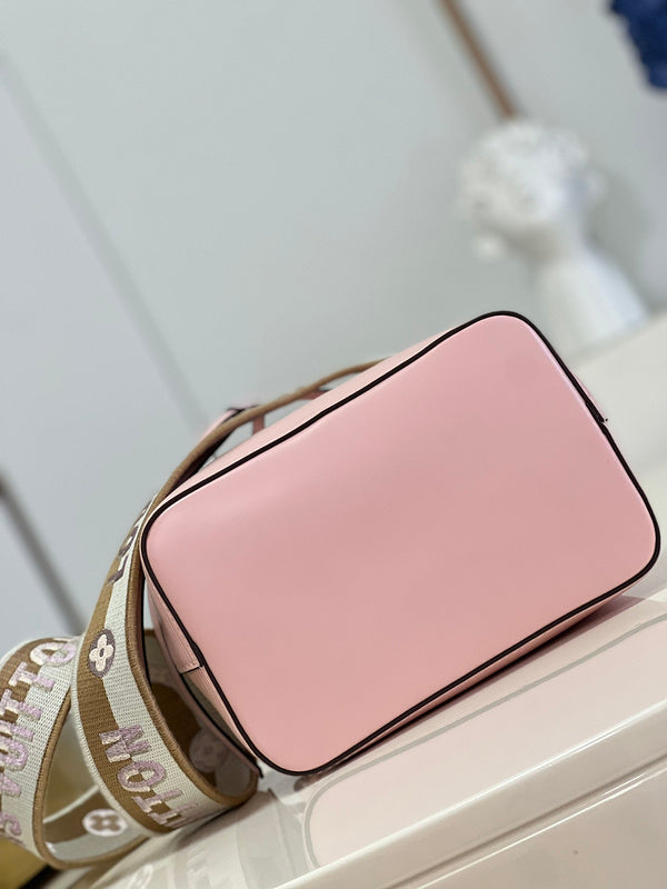 LOV - Luxurious Totes - 1318