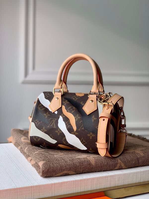 Luxurious Totes - Latest - 9694