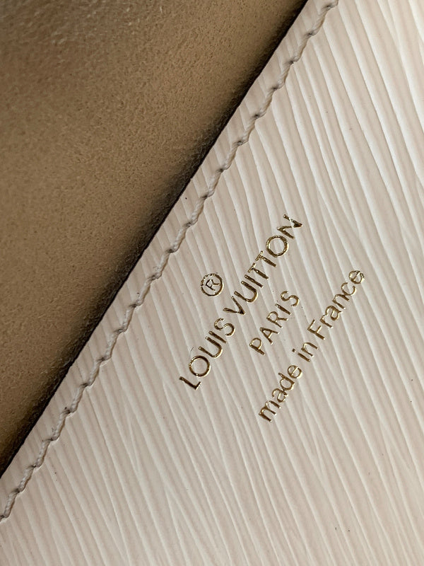 LOV - Luxurious Totes - 1505