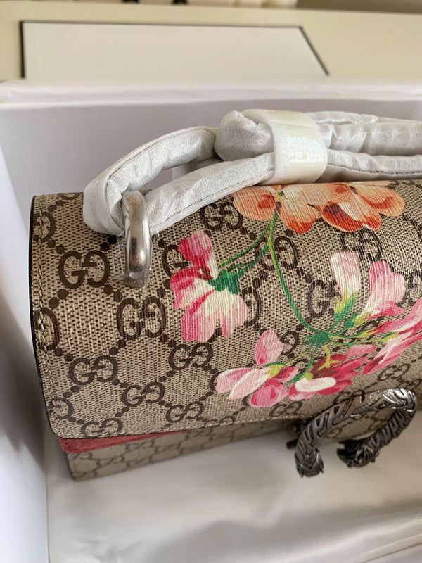 Luxurious Totes - Latest - 10061