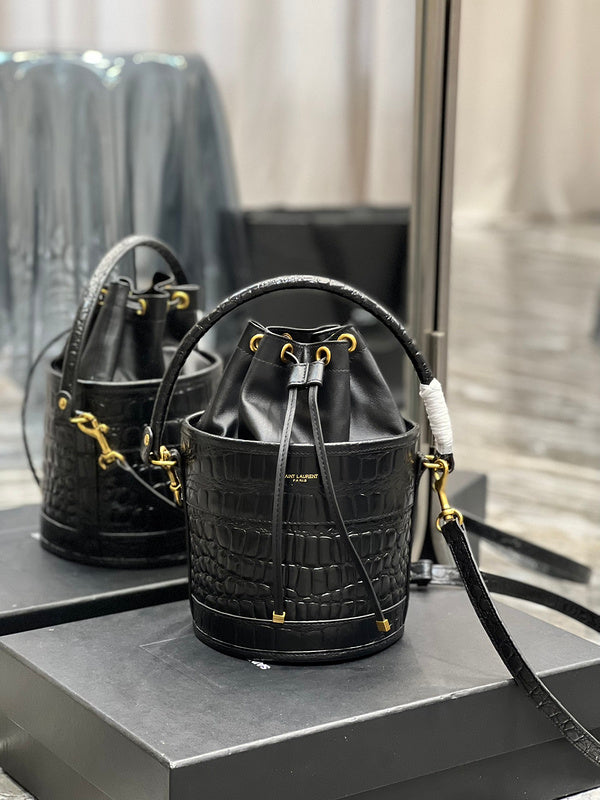 Luxurious Totes - Latest - 8016