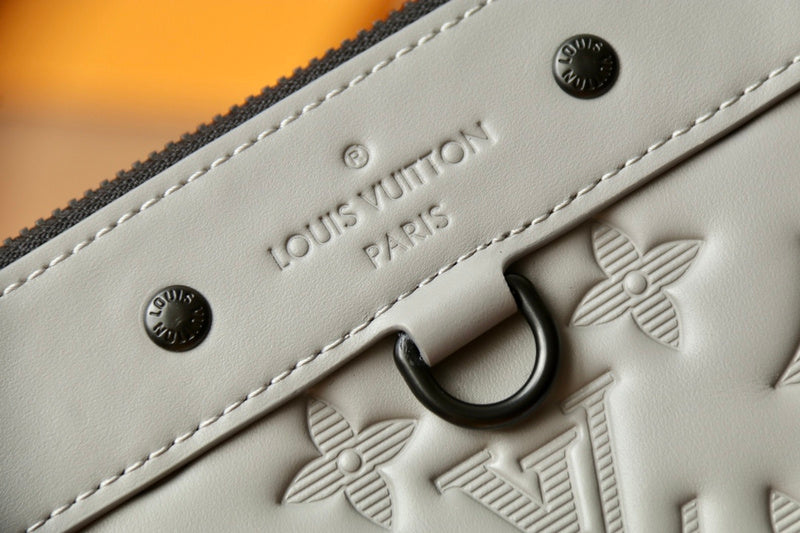 LOV - Luxurious Totes - 1438
