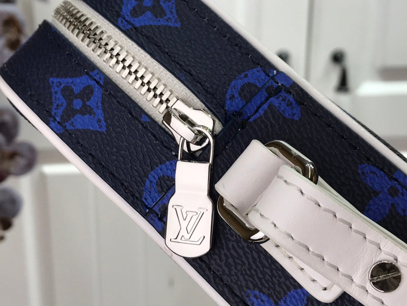 LOV - Luxurious Totes - 2422