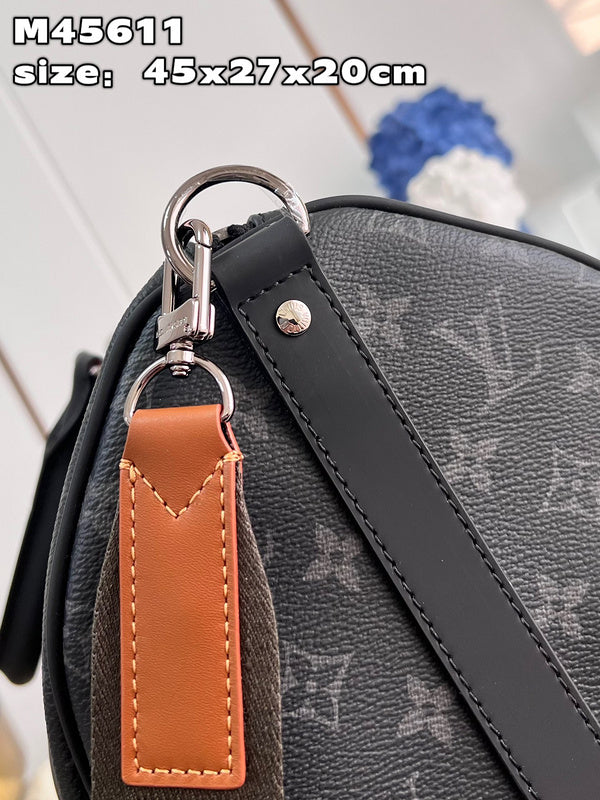 LOV - Luxurious Totes - 755