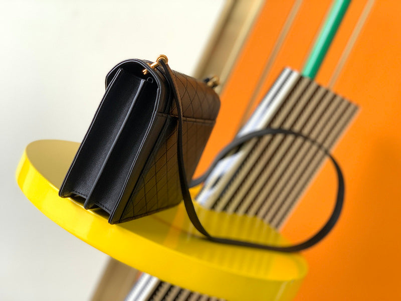 Luxurious Totes - Latest - 8614