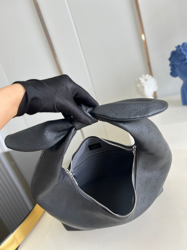 LOV - Luxurious Totes - 1218