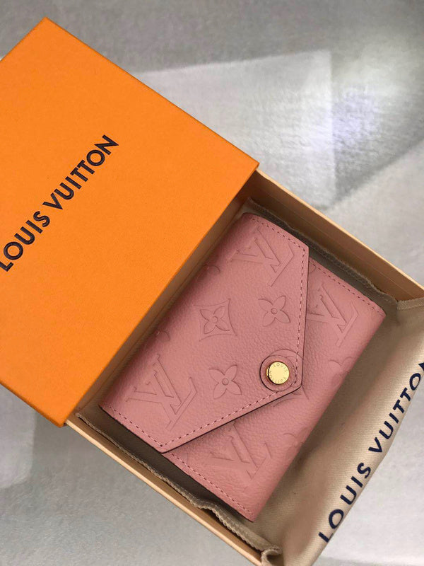 LOV - Luxurious Totes - 2341