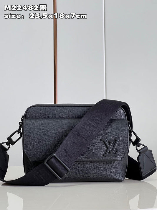 LOV - Luxurious Totes - 150