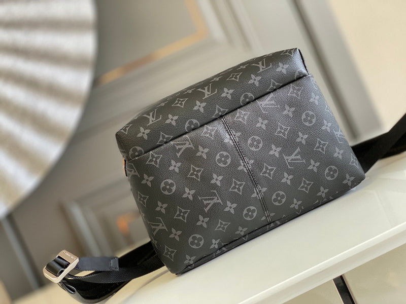 LOV - Luxurious Totes - 1820