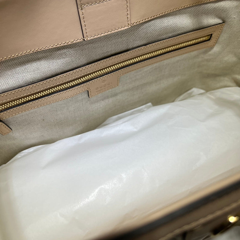 GUI - Luxurious Totes - 555