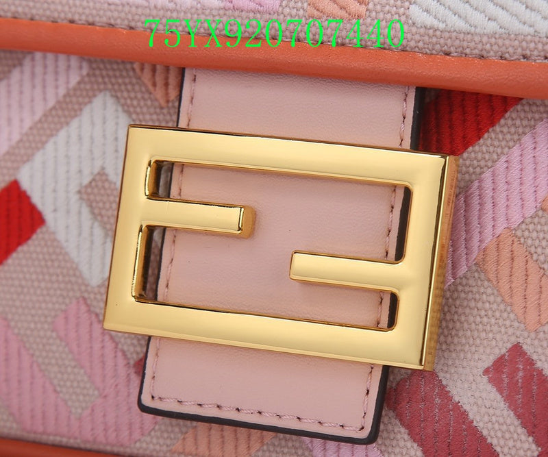 GC - Shoulder - 2592