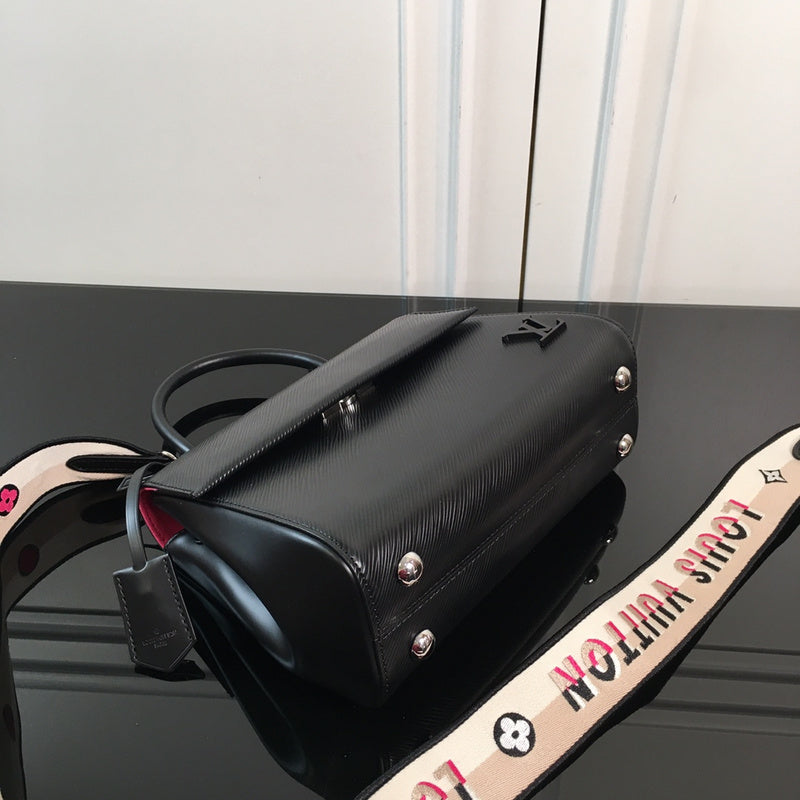 LOV - Luxurious Totes - 746