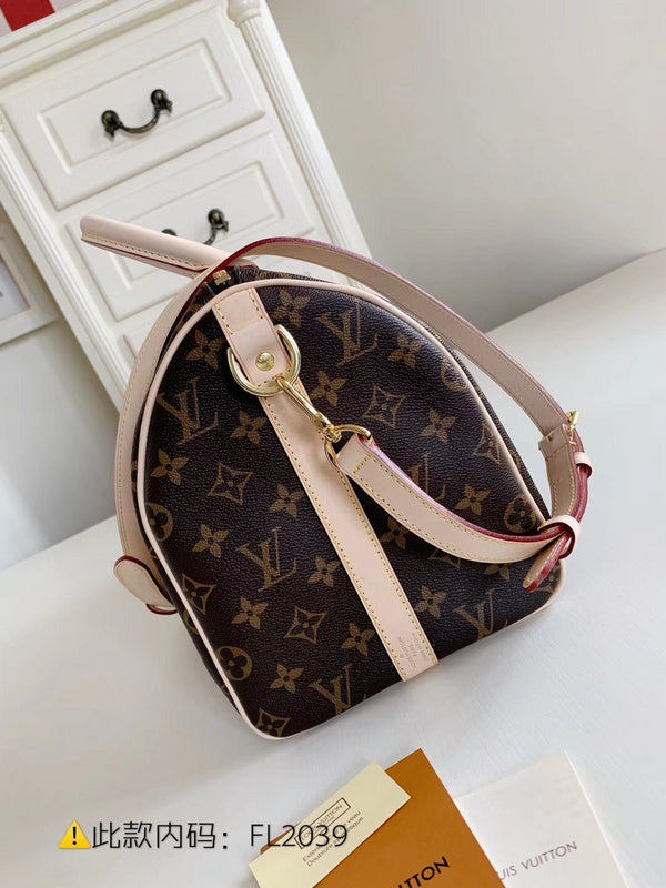 Luxurious Totes - Latest - 9710