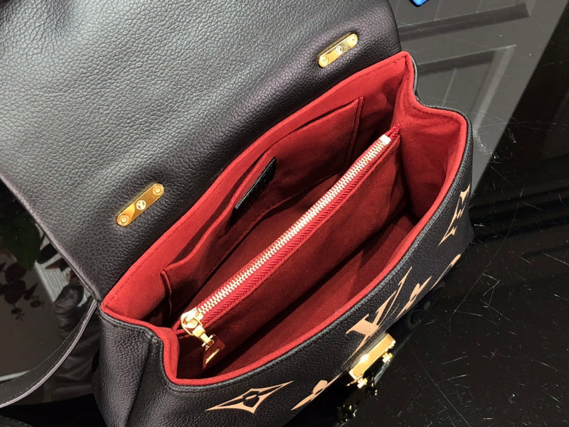 LOV - Luxurious Totes - 1583