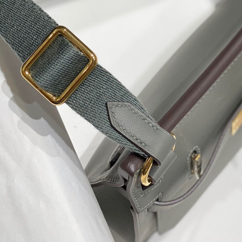 Lux-Totes - HMS Bags - 046
